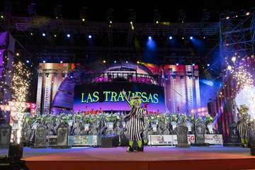 Los Nietos de SaryManchez se autodescalifican en la final de murgas al superar el tiempo establecido en señal de protesta/Lpacarnaval y TA.